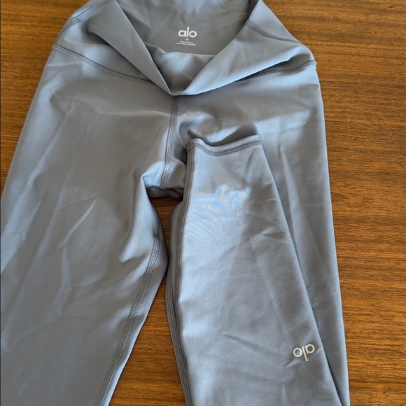 Alo yoga 7/8 High-Waist Airlift Legging in Gray - Picture 7 of 7